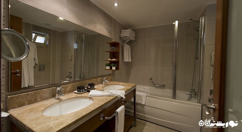 حمام و سرویس بهداشتی اتاق ها